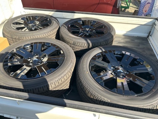 【新車外し】【送料込み】デリカD5 シャモニー タイヤ ホイール 純正ナット 新車外し】【送料込み】デリカD5 シャモニー タイヤ ホイール 純正