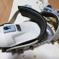 【中古】レディース　Rose　スノーボード板　138cm　メンテ済の画像