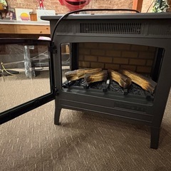 暖炉風電気ストーブ
の画像