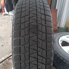 スタッドレスタイヤ＆アルミホイールの画像