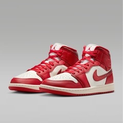 未使用 AJ1 Mid SE WMN SailVarsRedTeRed 24cm ナイキ エアジョーダン1 赤 レッドの画像
