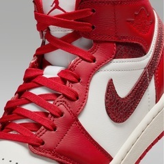 未使用 AJ1 Mid SE WMN SailVarsRedTeRed 24cm ナイキ エアジョーダン1 赤 レッドの画像