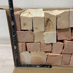 薪　木材詰め合わせ　80サイズ　21センチ　キャンプ　焚き火　BBQ    売約済みの画像