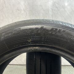 YOKOHAMA BluEarth-RV RV03 215/60R17 17インチ 夏タイヤ 2本 20年製 バリ溝 アルファード ヴェルファイア C-HR エスティマ等　(KTA403)クレジットカード QRコード決済可能の画像