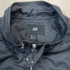 H&MジャケットLバイカー風防寒着ブラック黒レトロ古着ポケットつきの画像