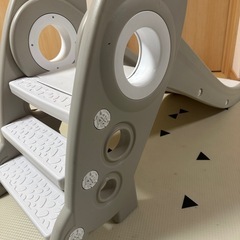 滑り台の画像