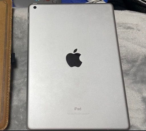 iPad 第6世代 32GB 動作品 WiFiモデル