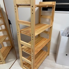 木製4段棚の画像