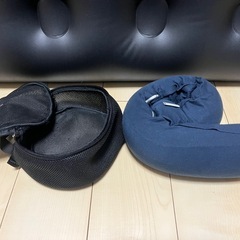 美品✨好きな形に曲げられるネックピローの画像