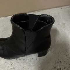 しまむら購入　ブーツ　黒の画像