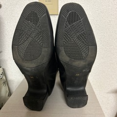 しまむら購入　ブーツ　黒の画像