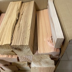 薪　木材詰め合わせ　80サイズ　21センチ　①   　キャンプ　焚き火　BBQの画像