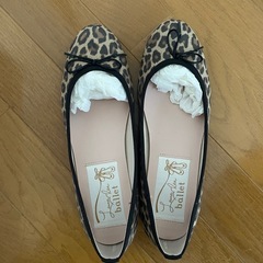 【美品】 23.5㎝　ラウナレア Launa lea レオパード柄バレエシューズの画像