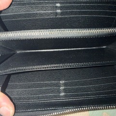 ヴィトンエピ長財布の画像