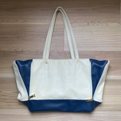 バイカラーのトートバッグ　手提げ鞄の画像