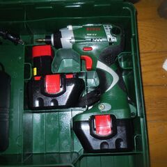 充電式インパクトドライバー　超美品の画像