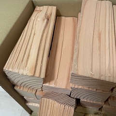 薪　木材詰め合わせ　80サイズ　21センチ　②   　キャンプ　焚き火　BBQ    売約済みの画像