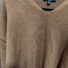 ユニクロ　リブボクシーVネックロングセーターの画像