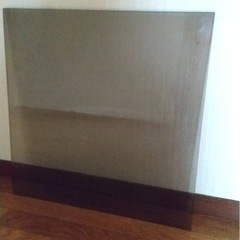 ガラス付きローテーブルの画像