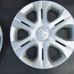 前モデル　日産ノート純正　１４インチ　ホイールキャップ４枚セットの画像