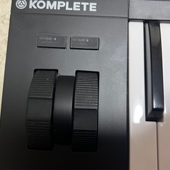 MIDIキーボード　KOMPLETE KONTROL A61の画像