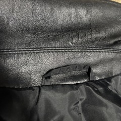お話中
レザージャケットの画像