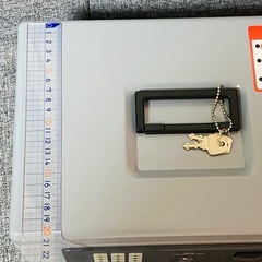 プラス　手提げ金庫　電子ロック金庫の画像
