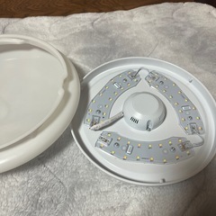 LED シーリングライト　リモコン付きの画像