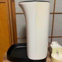 猫用品 カメラ付自動給餌器 中古 カリカリマシーンSPの画像