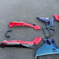 カワサキ ZZR400N  外装カウル   燃料タンク の画像