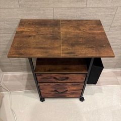 サイドテーブル キャスター付きの画像