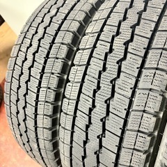 195/75/15LT冬ダンロップの画像