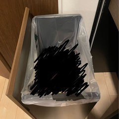 ゴミ箱の画像