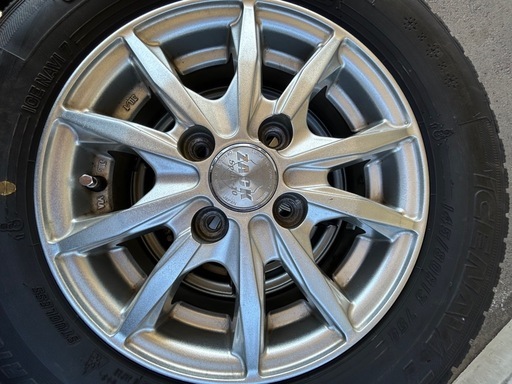 アルミ付スタッドレスタイヤ4本セット (いいちゃん) 邑楽のタイヤ