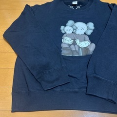 UNIQLO KAWS XS の画像
