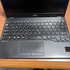 富士通U9310 10世代　超軽量ノートパソコン③の画像