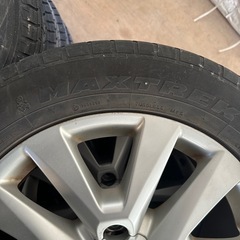 12万→9.5万　トヨタ　ランクル200ZX 純正 20インチ アルミホイール 285/50R20 4本タイヤ付きの画像