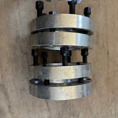 12万→9.5万　トヨタ　ランクル200ZX 純正 20インチ アルミホイール 285/50R20 4本タイヤ付きの画像