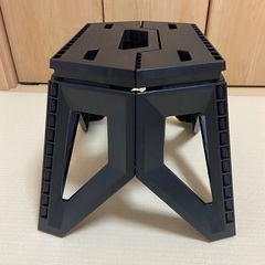 折りたたみ椅子、スツール、踏み台　黒の画像