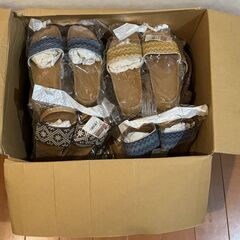 未使用婦人用サンダル14足、まとめ売りの画像