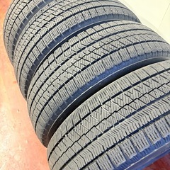 195/65/15冬VRX2の画像