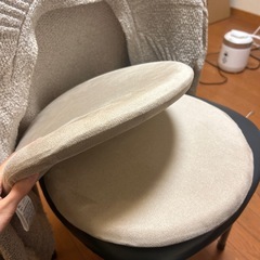 無印良品 丸型チェアクッション 2個セット 価格：200円（2個まとめて）の画像