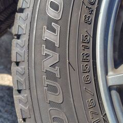 スタッドレスタイヤホイールセット175/65R15の画像