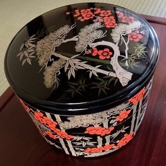 美品　丸型　松竹梅　3段重箱の画像