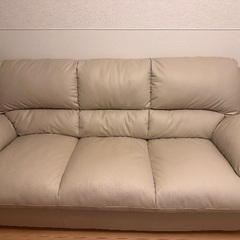 ニトリNシールド 3人掛けソファ ベージュ(定価約9万円) グッドデザイン賞受賞の画像