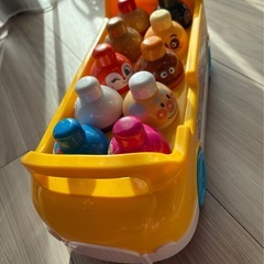 アンパンマン　数えてつみつみバスの画像