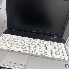 FUJITSUノートパソコン💻の画像