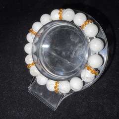 ハウライト（マグネサイト）10mmブレスレット☪️14cmの画像