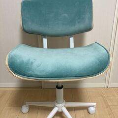 デスクチェアの画像