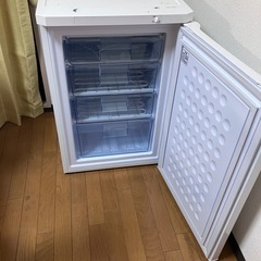 🌟小型冷凍庫　　85Lの画像